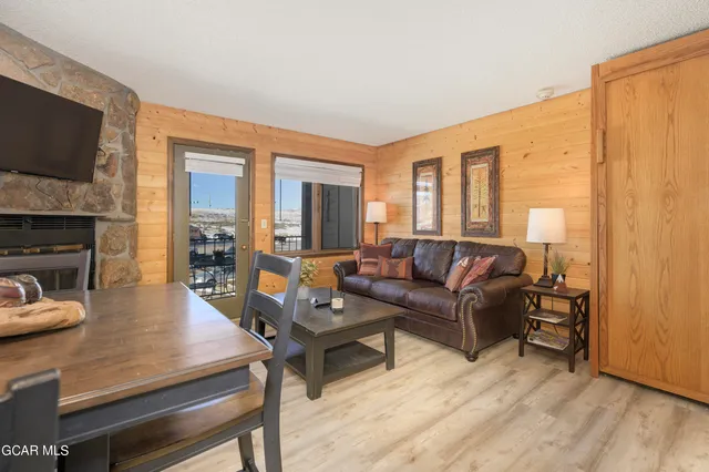 $300,000 | 62927 Us Hwy 40 (doors 547 & 549), Granby, CO 80446