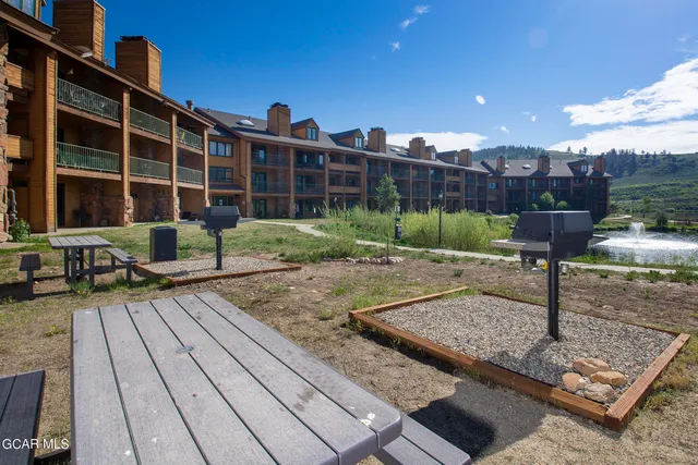 $300,000 | 62927 Us Hwy 40 (doors 547 & 549), Granby, CO 80446