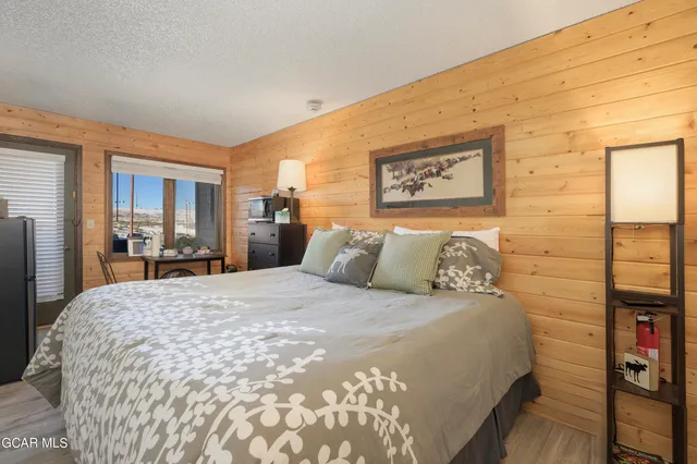 $300,000 | 62927 Us Hwy 40 (doors 547 & 549), Granby, CO 80446