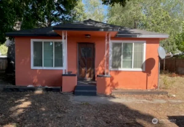 $269,000 | 212 West 4th Street, Tonasket, WA 98855