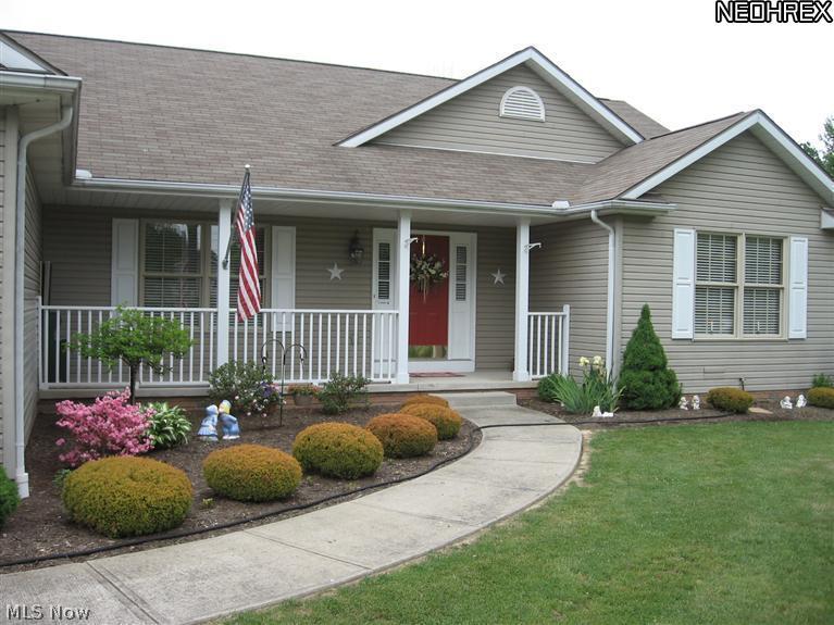4482 Lyntz Road Warren, OH 44481 - Photo 3 of 20 Gallery Image 3