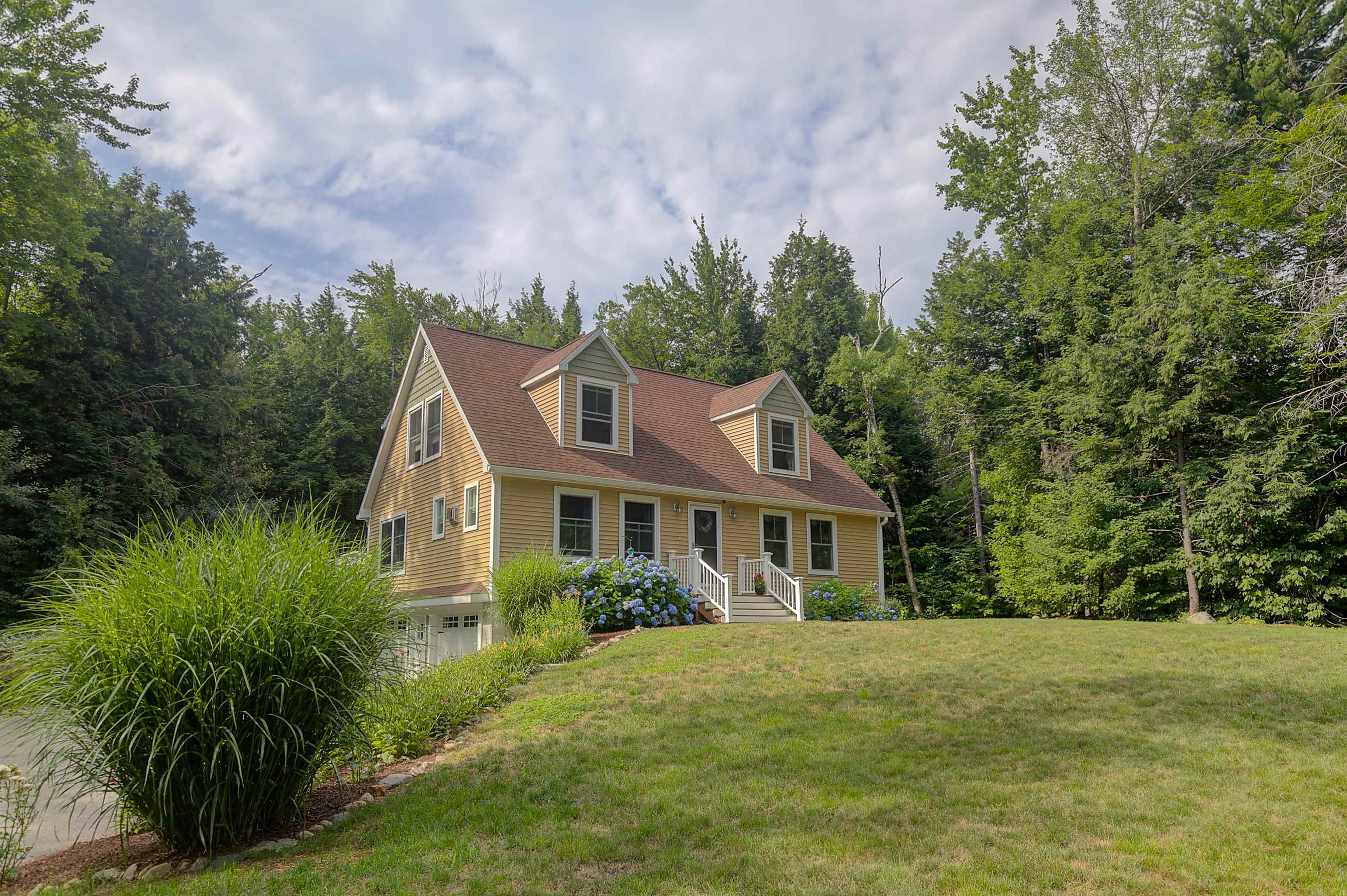 5 Swift River Circle Albany, NH 03818 - Photo 2 of 38