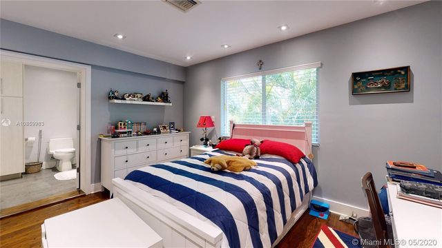 $1,150,000 | 4915 Alhambra Circle, Coral Gables, FL 33146