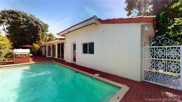 $1,150,000 | 4915 Alhambra Circle, Coral Gables, FL 33146
