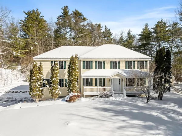 $824,000 | 309 Reservoir Road, Lunenburg, MA 01462
