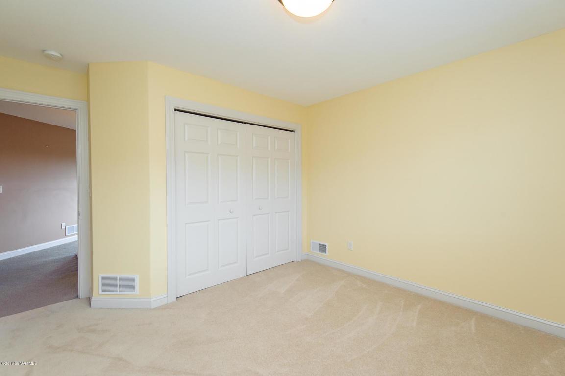 2133 Hill Place Southwest Rochester, MN 55902 - Photo 40 of 52