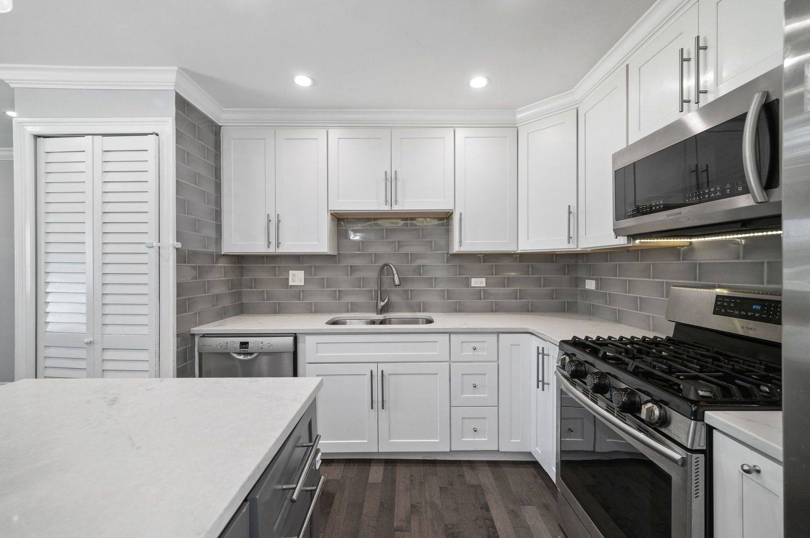 330 Greenwood Road Glenview, IL 60025 - Photo 12 of 30