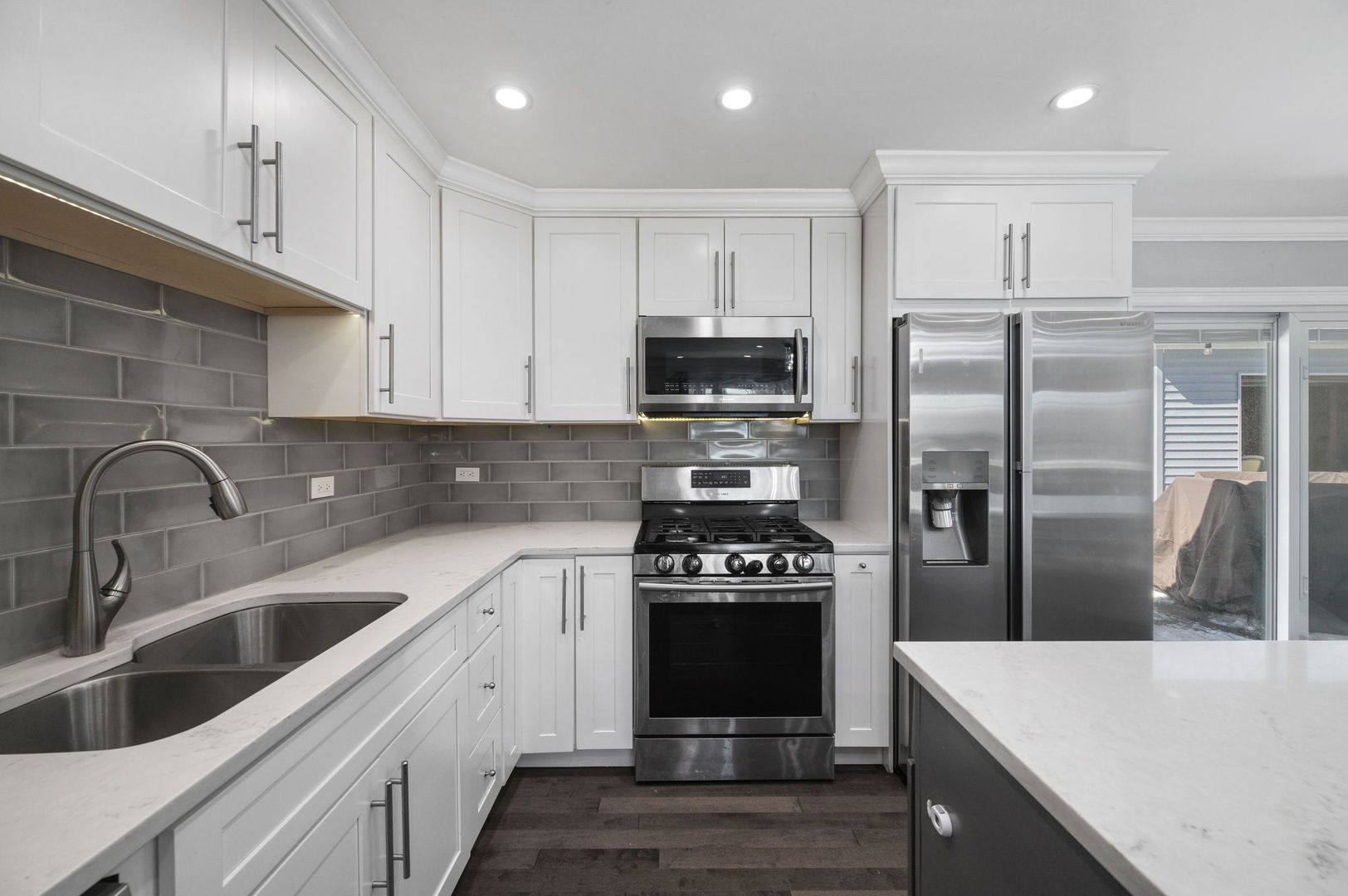 330 Greenwood Road Glenview, IL 60025 - Photo 10 of 30