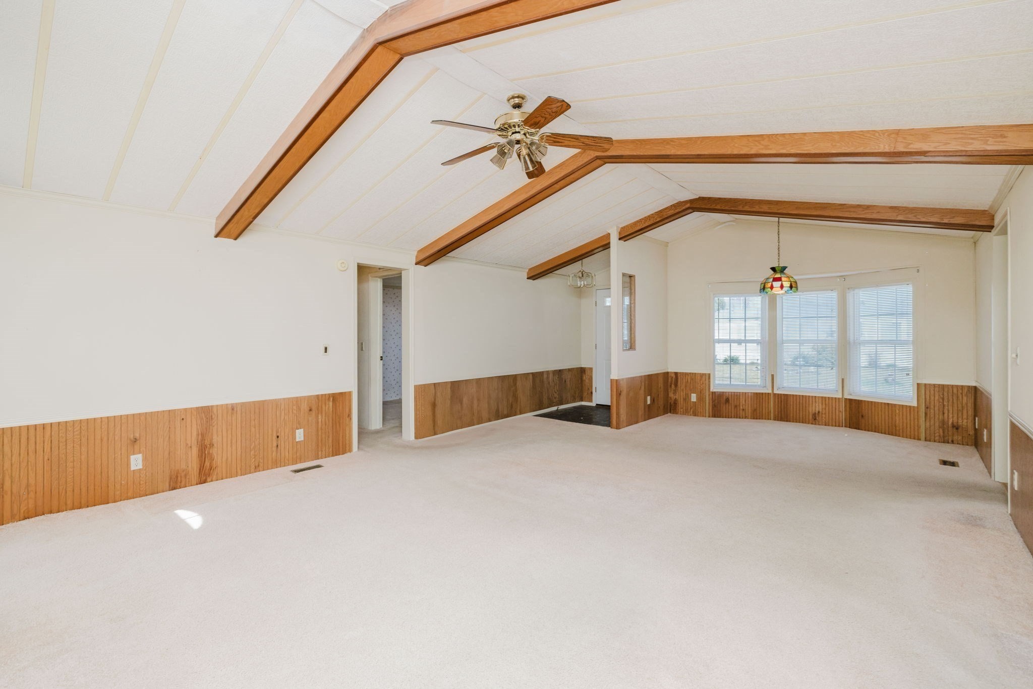 5 Amber Way Raynham, MA 02767 - Photo 8 of 38 Gallery Image 8