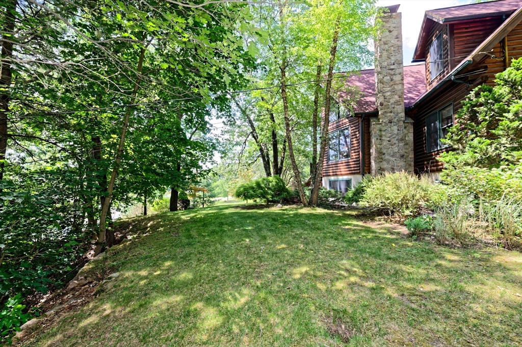 55 Breakneck Hill Road Southborough, MA 01772 - Photo 38 of 42