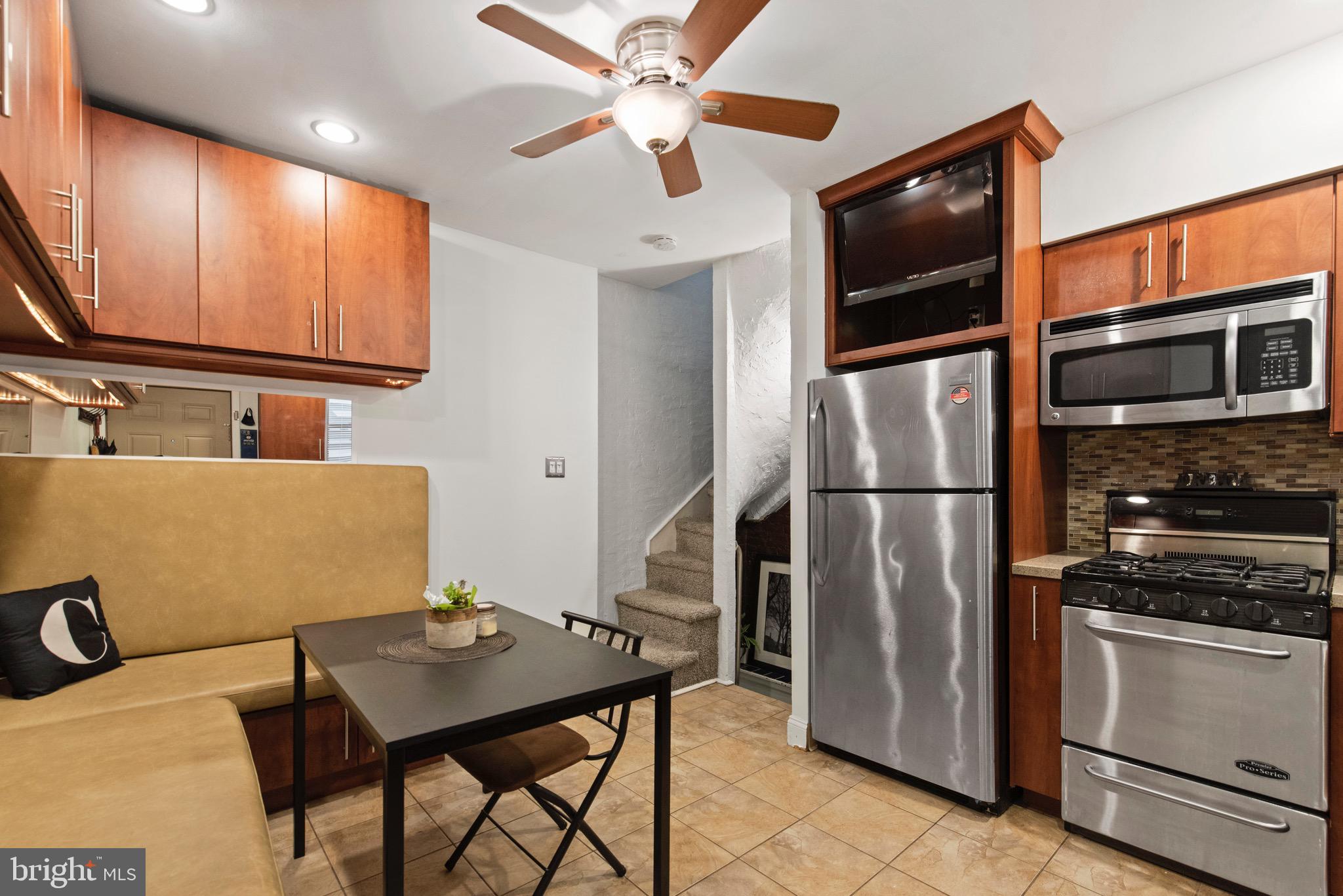 617 South 7th Street, Unit B Philadelphia, PA 19147 - Photo 4 of 15