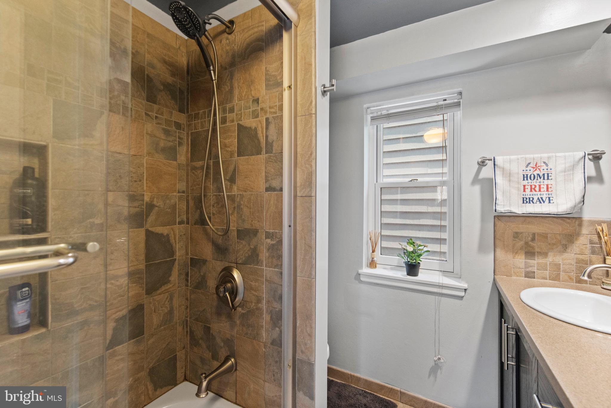 617 South 7th Street, Unit B Philadelphia, PA 19147 - Photo 6 of 15