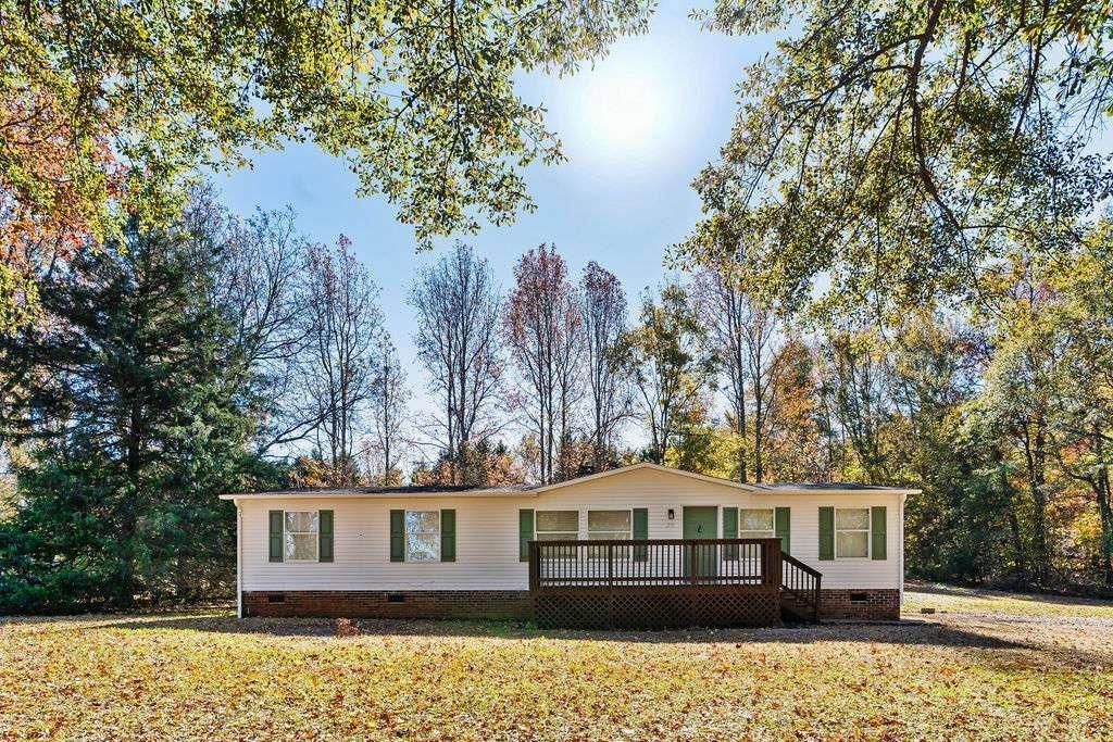 27 Shasta Drive Lyman, SC 29365 - Photo 1 of 24