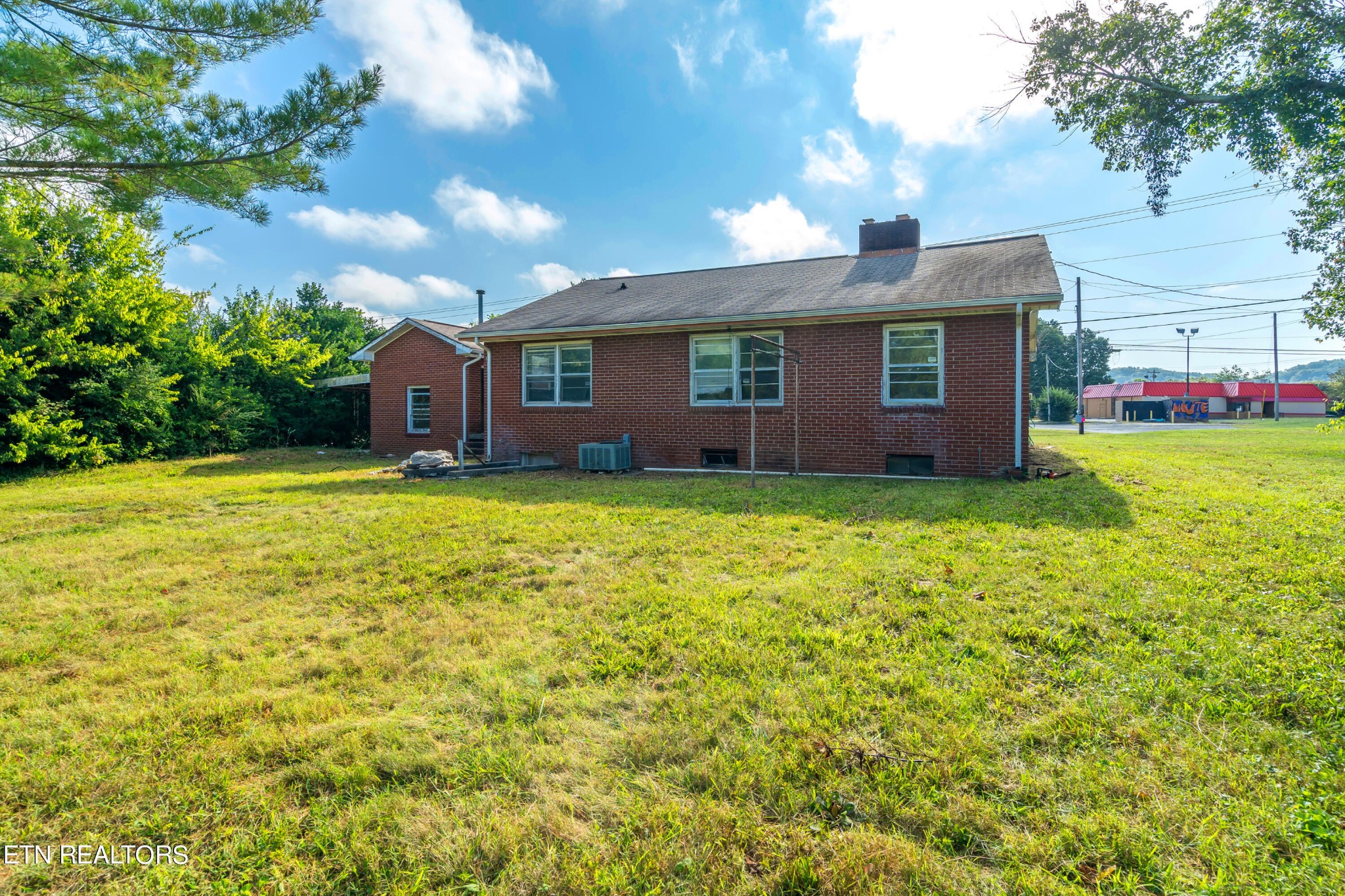 3309 Byington Beaver Ridge Road Knoxville, TN 37931 - Photo 14 of 37 Gallery Image 14