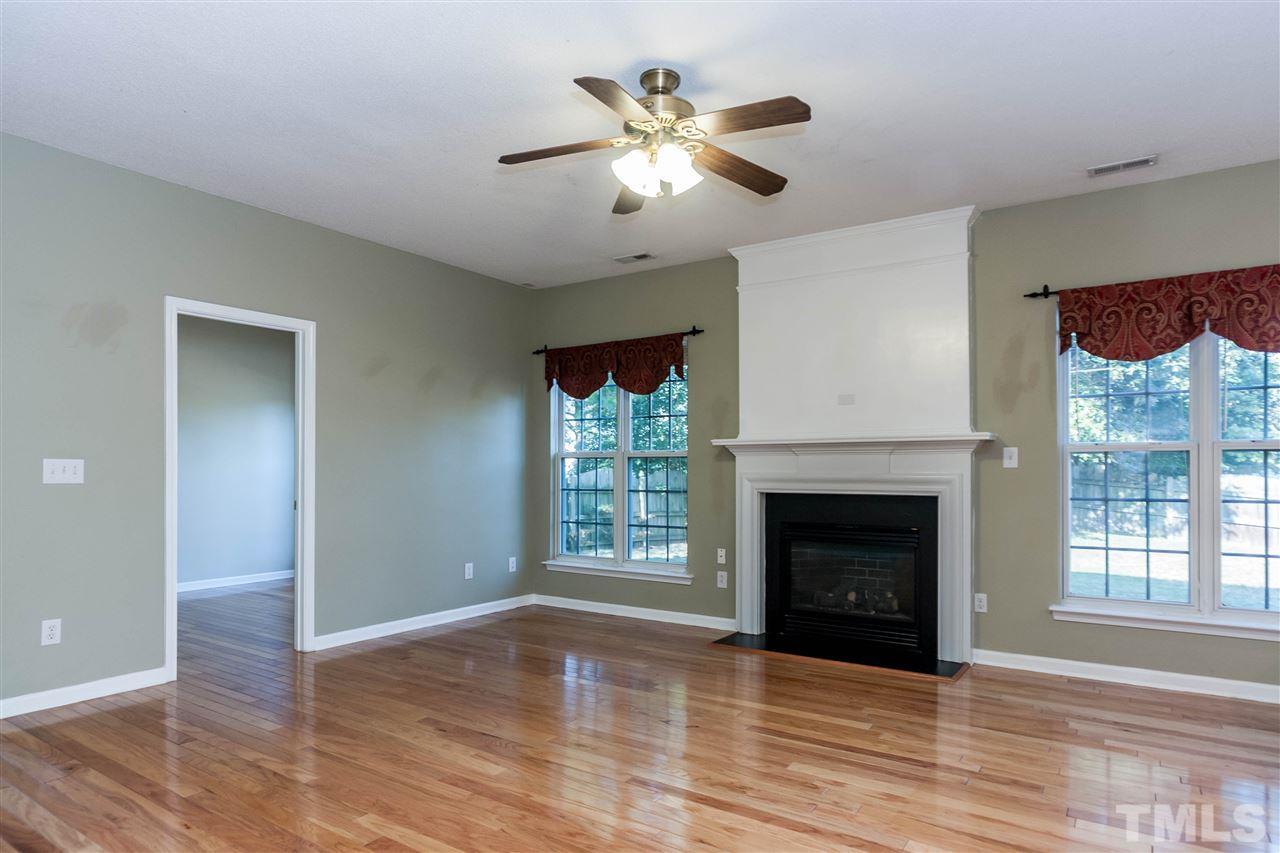313 Grassy Point Road Apex, NC 27502 - Photo 4 of 25 Gallery Image 4