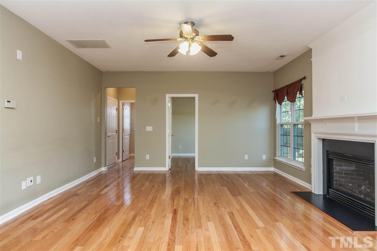 313 Grassy Point Road Apex, NC 27502 - Photo 5 of 25 Gallery Image 5