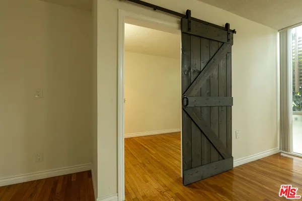 $2,980 | 11133 Rose Avenue, Unit 15, Los Angeles, CA 90034