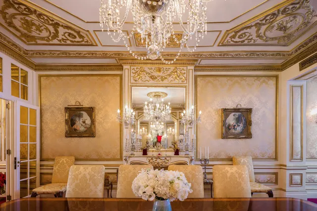 $17,900,000 | 10 East 64th Street | Lenox Hill