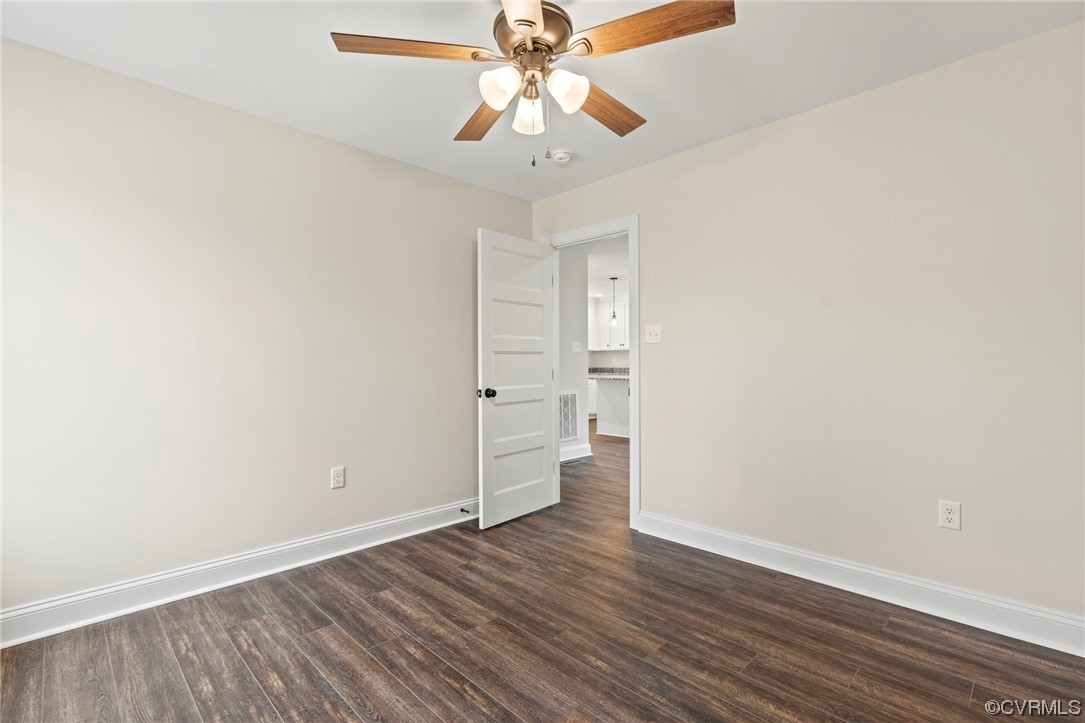 1548 Cartersville Road Goochland, VA 23063 - Photo 22 of 33 a view of an empty room and window