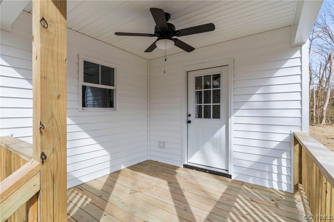 1548 Cartersville Road Goochland, VA 23063 - Photo 33 of 33 a view of an entryway
