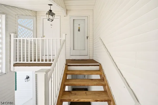 a view of entryway