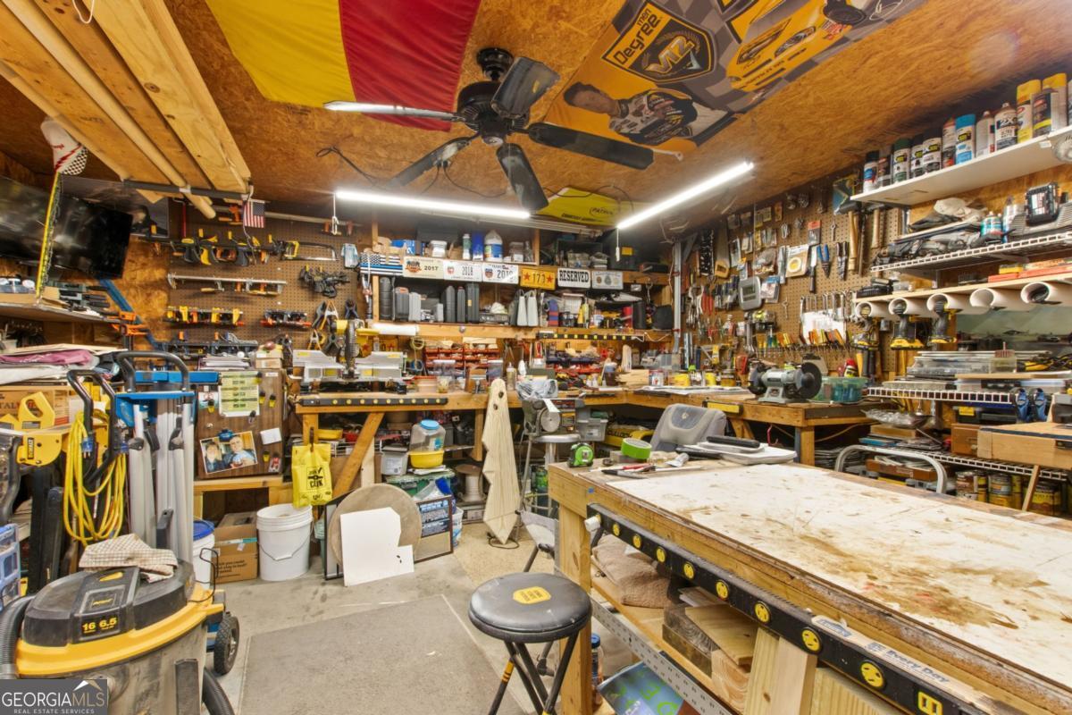 100 Longwood Road St. Marys, GA 31558 - Photo 38 of 39 a view of a chairs and table in a patio