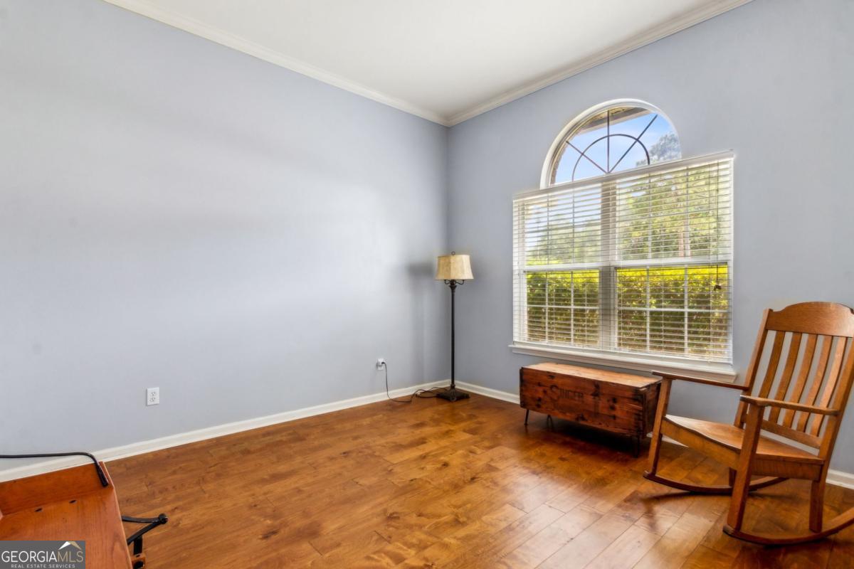100 Longwood Road St. Marys, GA 31558 - Photo 8 of 39 an empty room with a window