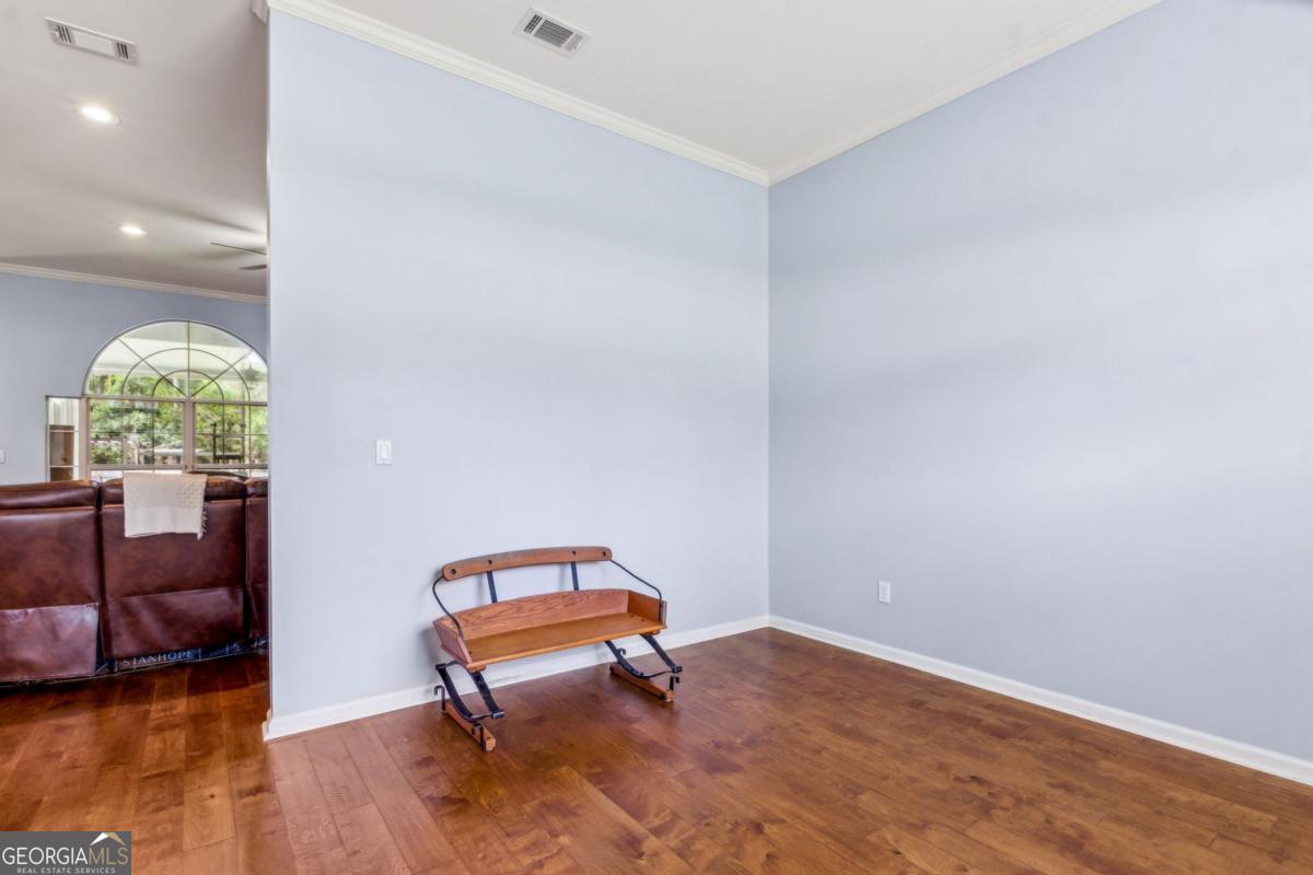100 Longwood Road St. Marys, GA 31558 - Photo 10 of 39 a living room with furniture and a window