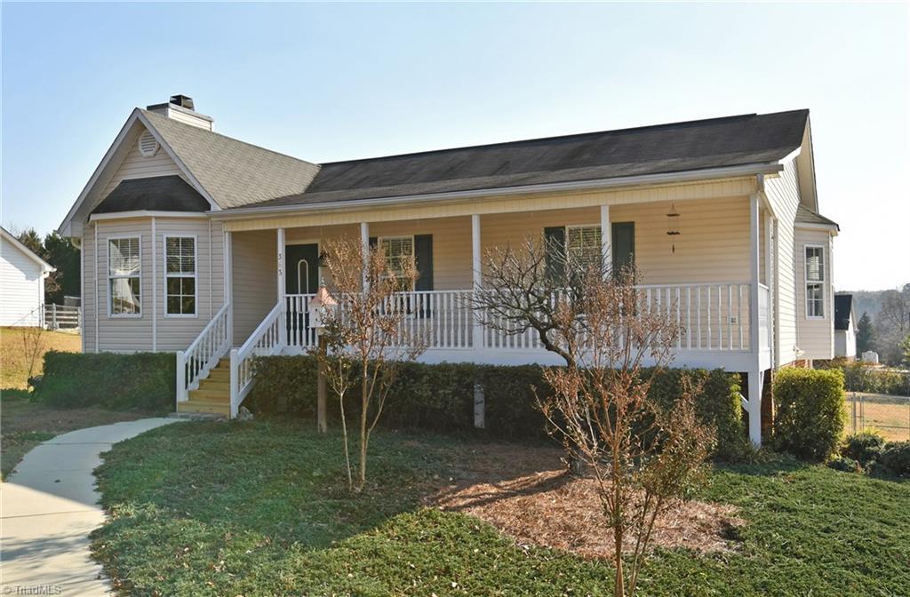 363 Central Oaks Road Clemmons, NC 27012 - Photo 1 of 15 Gallery Image 1