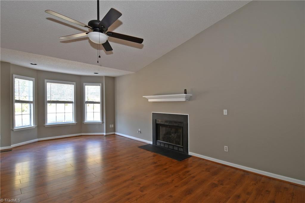 363 Central Oaks Road Clemmons, NC 27012 - Photo 2 of 15 Gallery Image 2