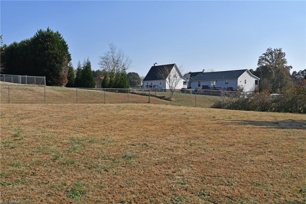 363 Central Oaks Road Clemmons, NC 27012 - Photo 14 of 15 Gallery Image 14