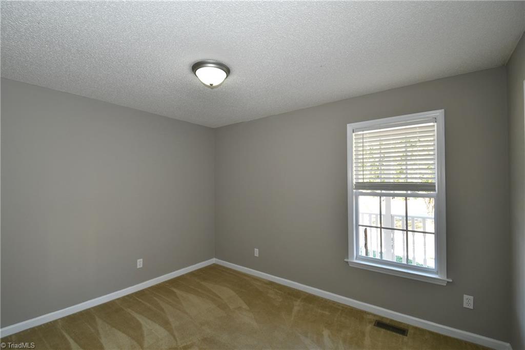 363 Central Oaks Road Clemmons, NC 27012 - Photo 5 of 15 Gallery Image 5