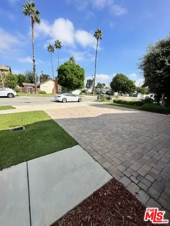 a park view with a outdoor space