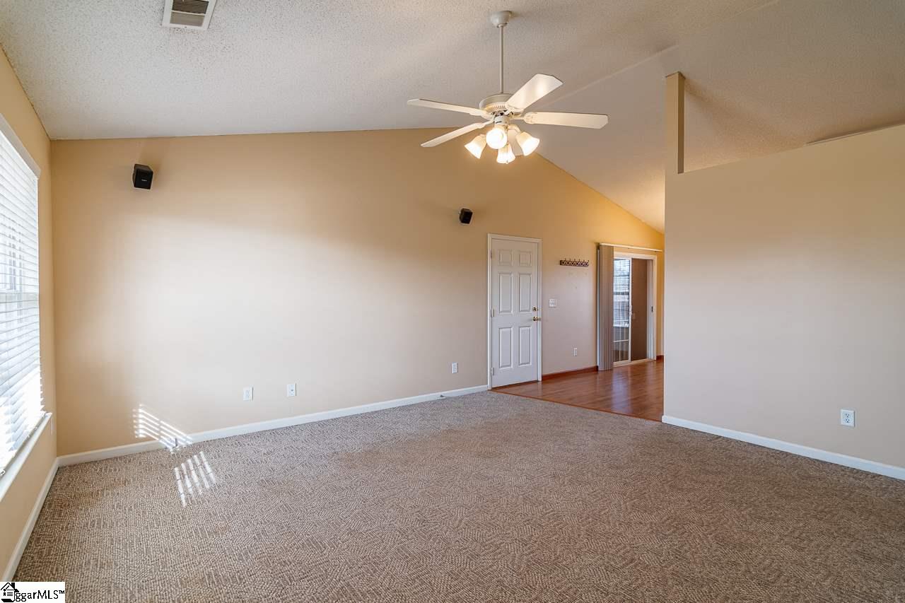 342 Dobson Road Duncan, SC 29334 - Photo 2 of 25 Gallery Image 2