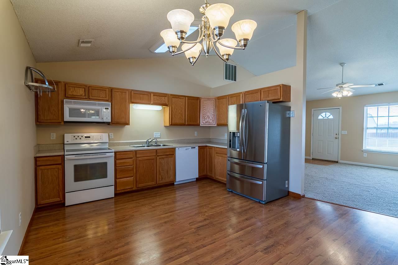 342 Dobson Road Duncan, SC 29334 - Photo 4 of 25 Gallery Image 4