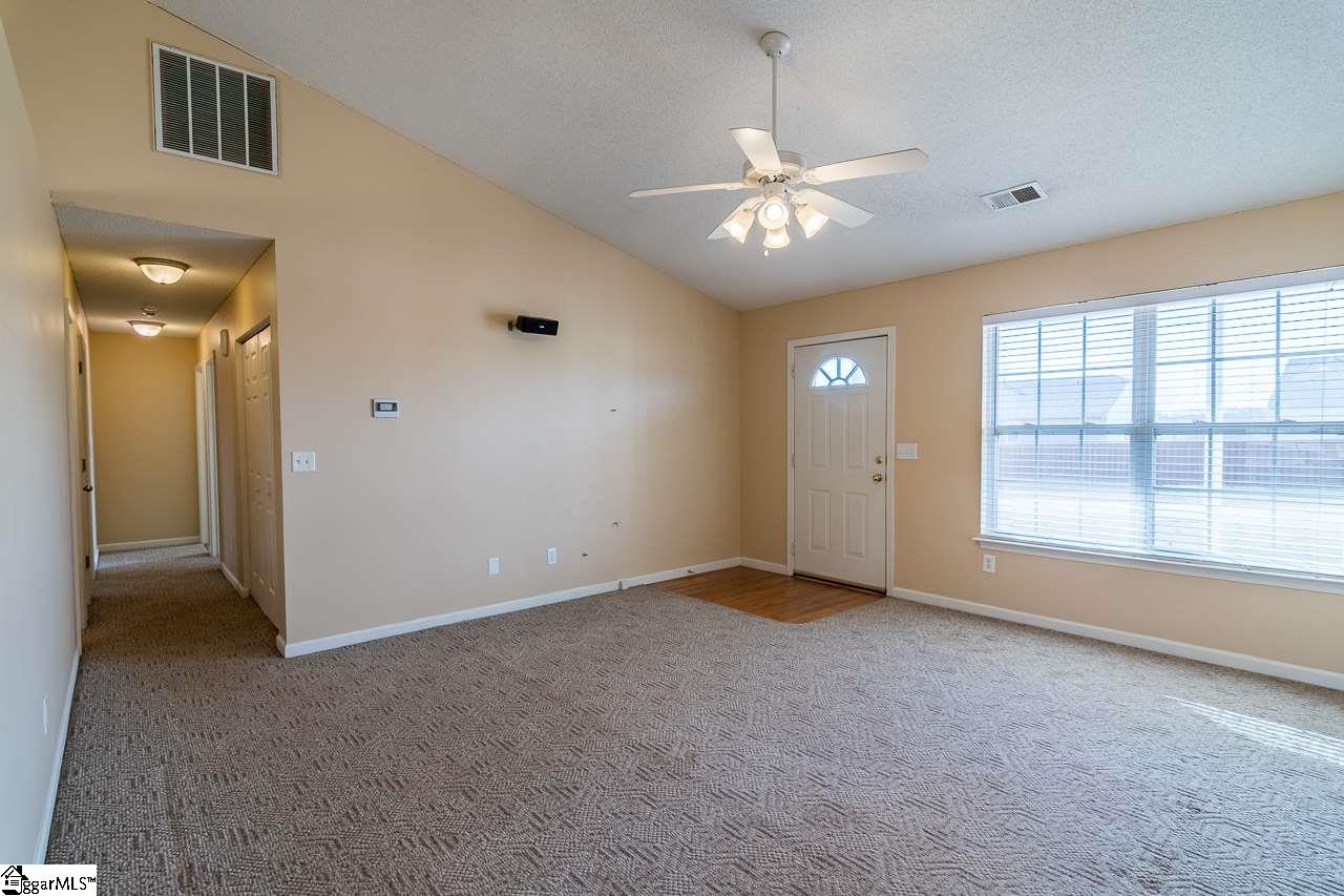 342 Dobson Road Duncan, SC 29334 - Photo 6 of 25 Gallery Image 6
