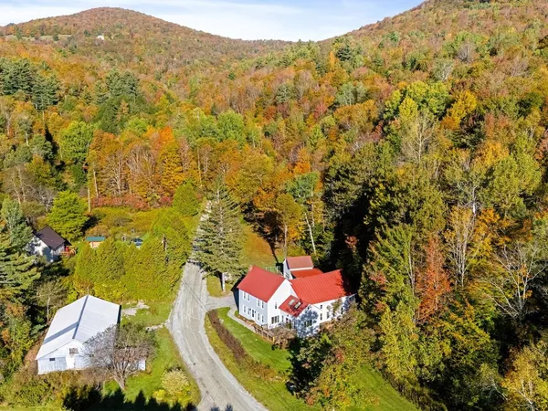$895,000 | 394-396 Beane Road, Huntington, VT 05462