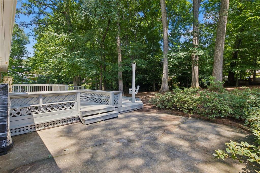 2478 Tanglewood Road Decatur, GA 30033 - Photo 44 of 48