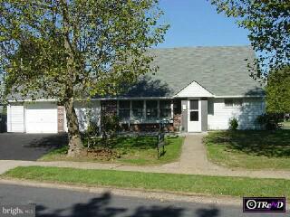 7 Quarry Road Levittown, PA 19057 - Photo 2 of 5 Gallery Image 2