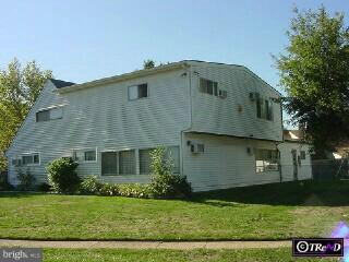 7 Quarry Road Levittown, PA 19057 - Photo 3 of 5 Gallery Image 3
