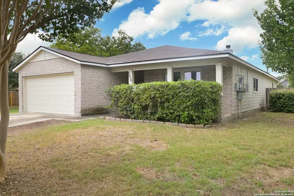 $2,300 | 1408 Prairie Rock, New Braunfels, TX 78130