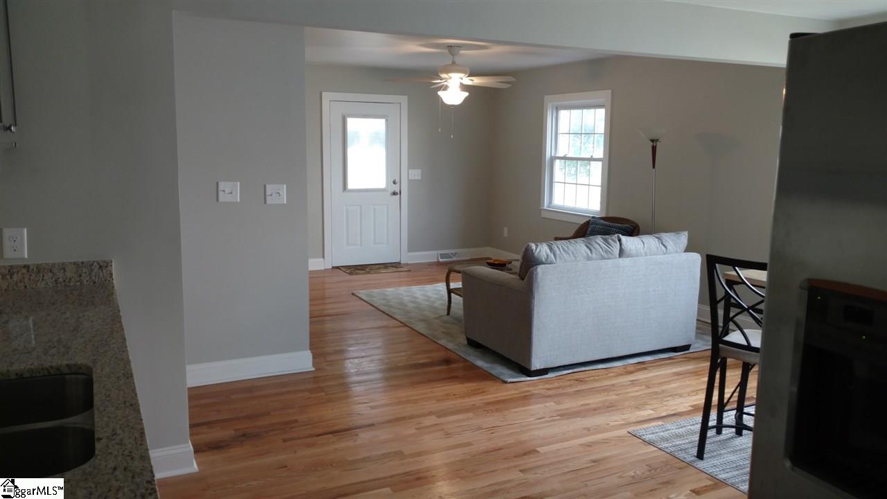 111 East Decatur Street Greenville, SC 29617 - Photo 3 of 13 Gallery Image 3