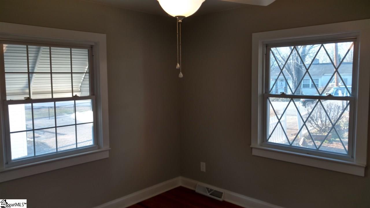 111 East Decatur Street Greenville, SC 29617 - Photo 6 of 13 Gallery Image 6