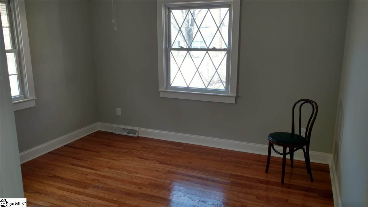 111 East Decatur Street Greenville, SC 29617 - Photo 7 of 13 Gallery Image 7