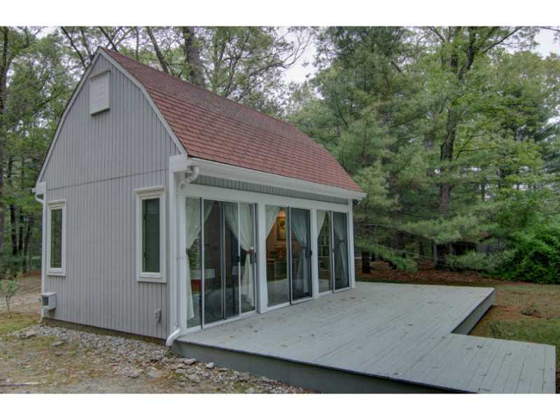 47 Pojac Point Road North Kingstown, RI 02852 - Photo 16 of 19 Studio/Study/Office.