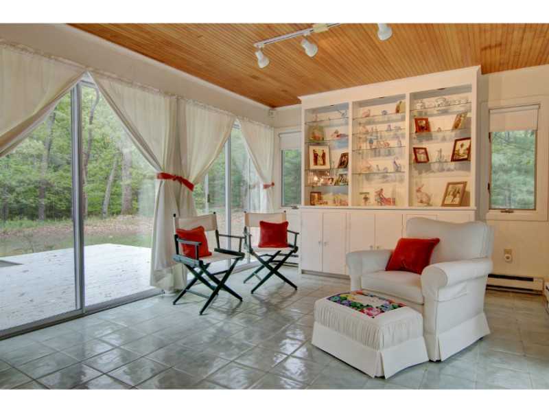 47 Pojac Point Road North Kingstown, RI 02852 - Photo 17 of 19 Studio/Study/Office.