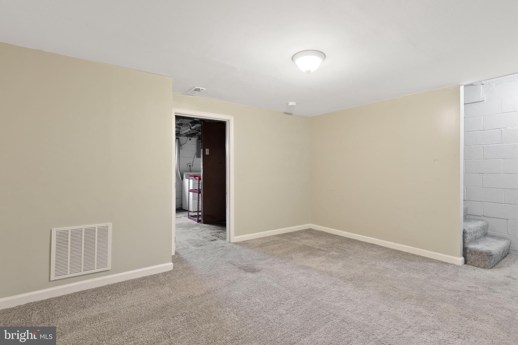 8008 Charlesmont Road Baltimore, MD 21222 - Photo 20 of 37