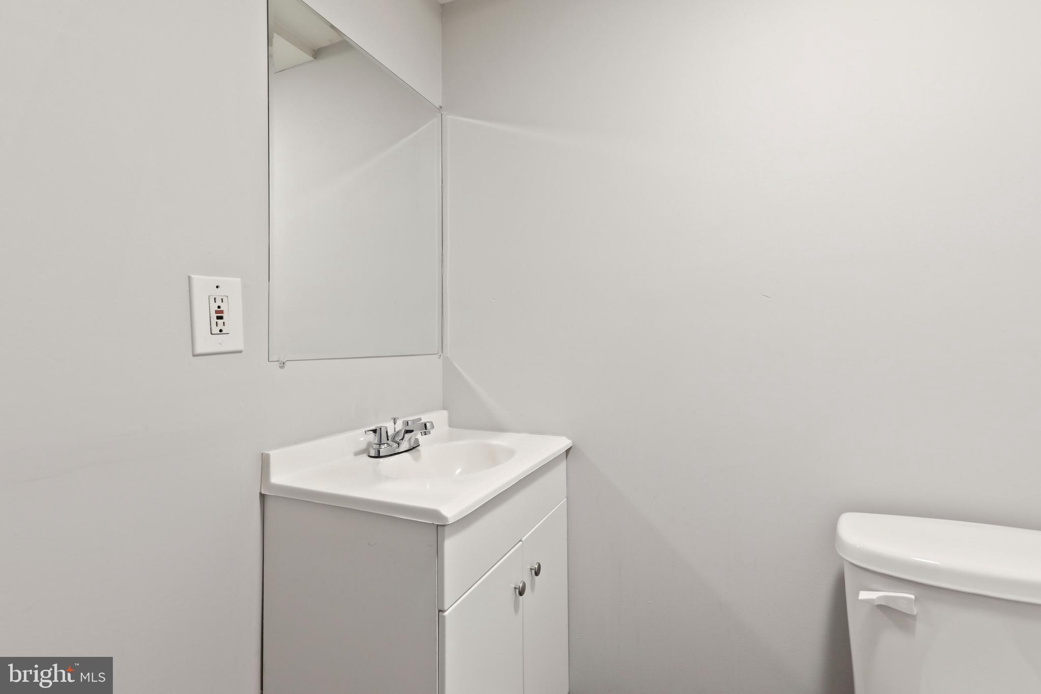 8008 Charlesmont Road Baltimore, MD 21222 - Photo 22 of 37