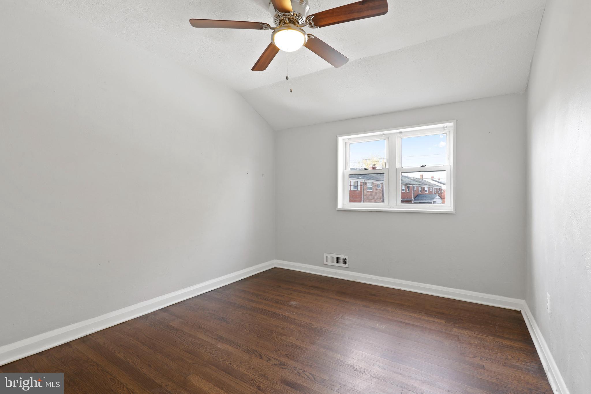 8008 Charlesmont Road Baltimore, MD 21222 - Photo 28 of 37