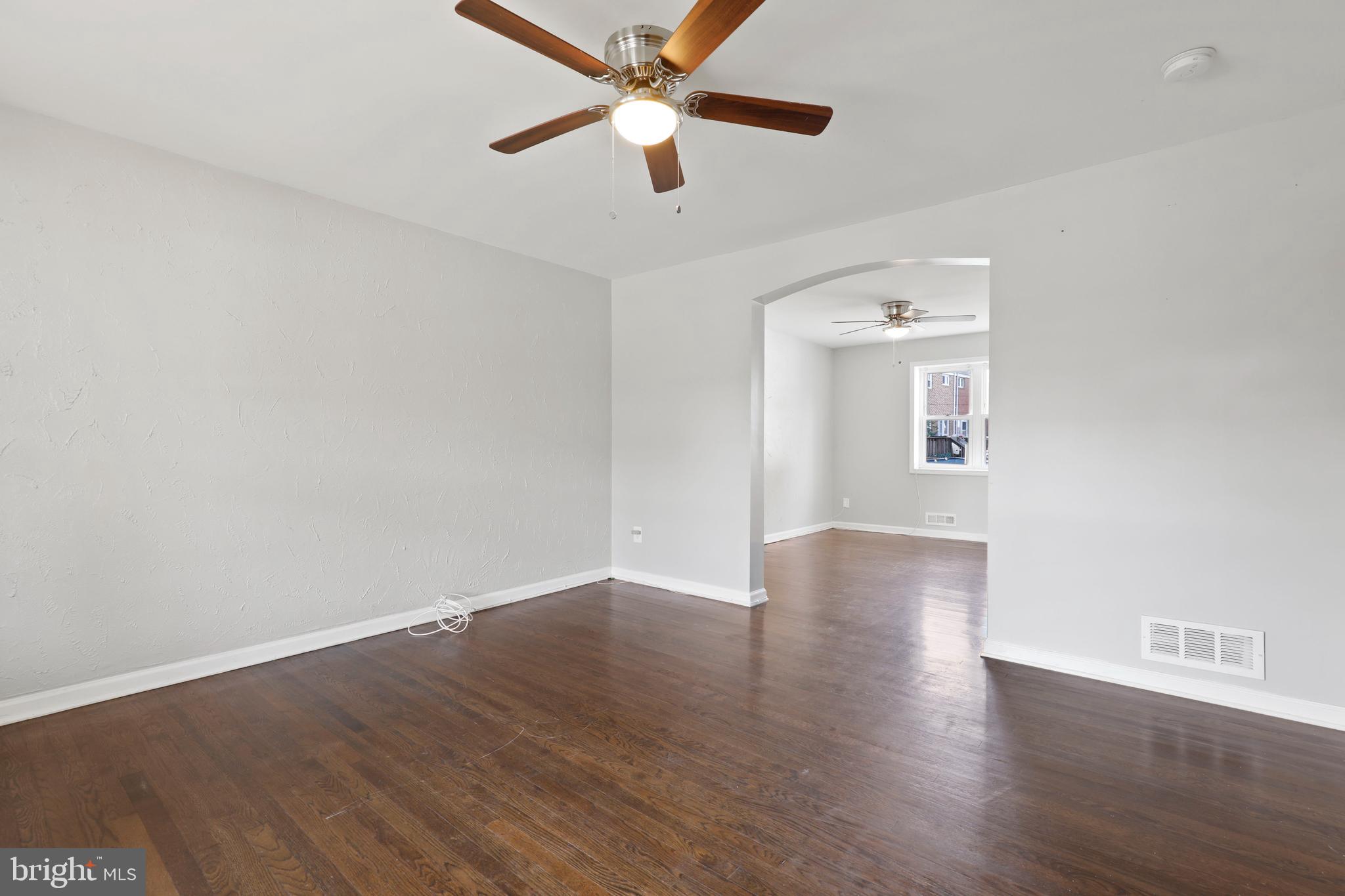 8008 Charlesmont Road Baltimore, MD 21222 - Photo 6 of 37